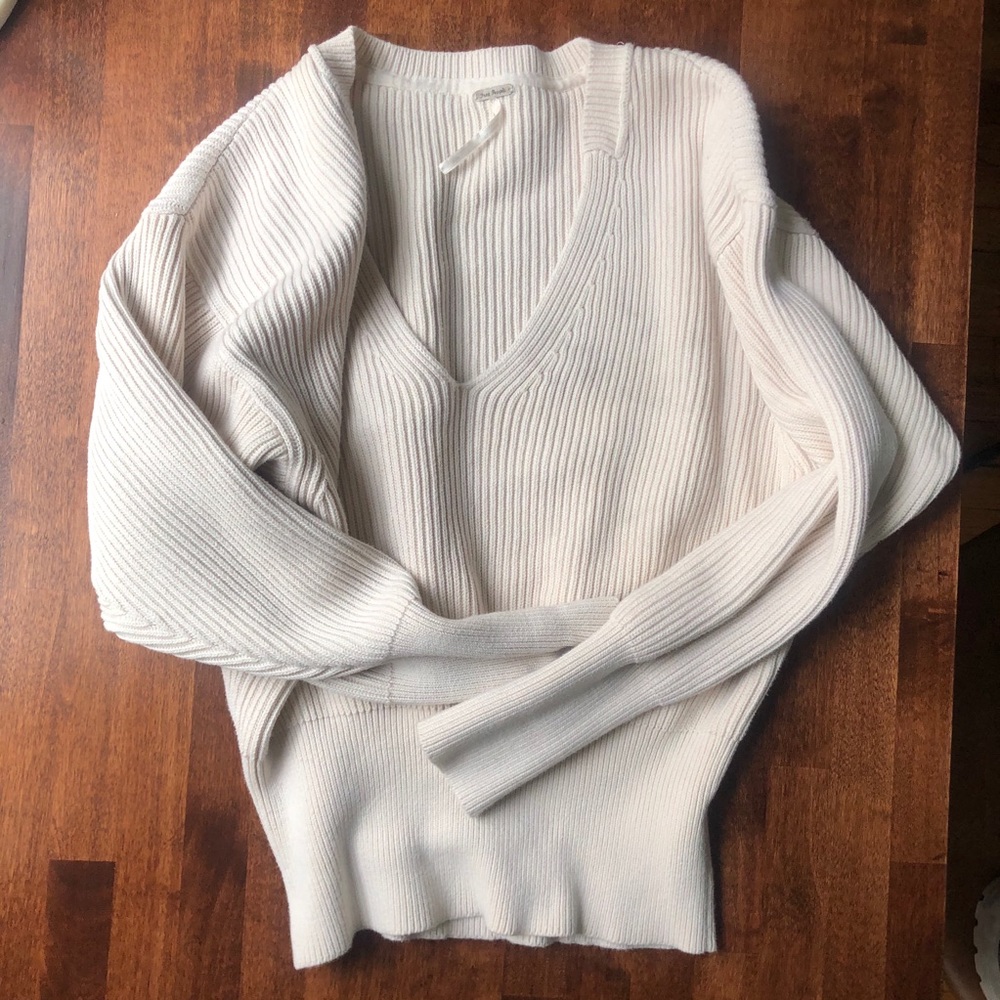 Free people white chunky sweater size small